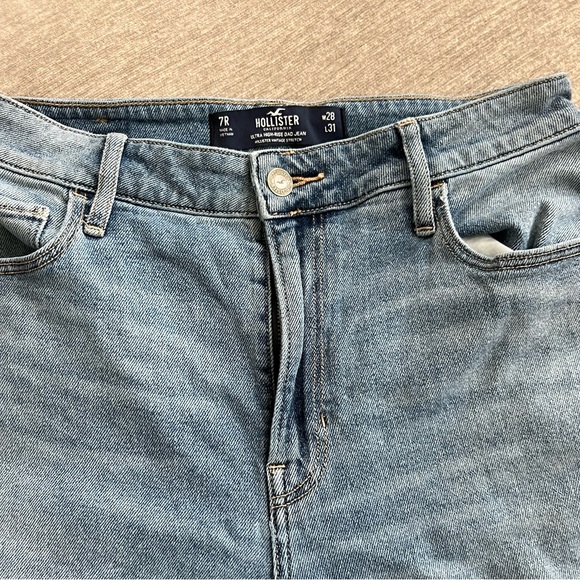 ULTRA HIGH-RISE MEDIUM WASH DAD JEANS - Picture 3 of 4